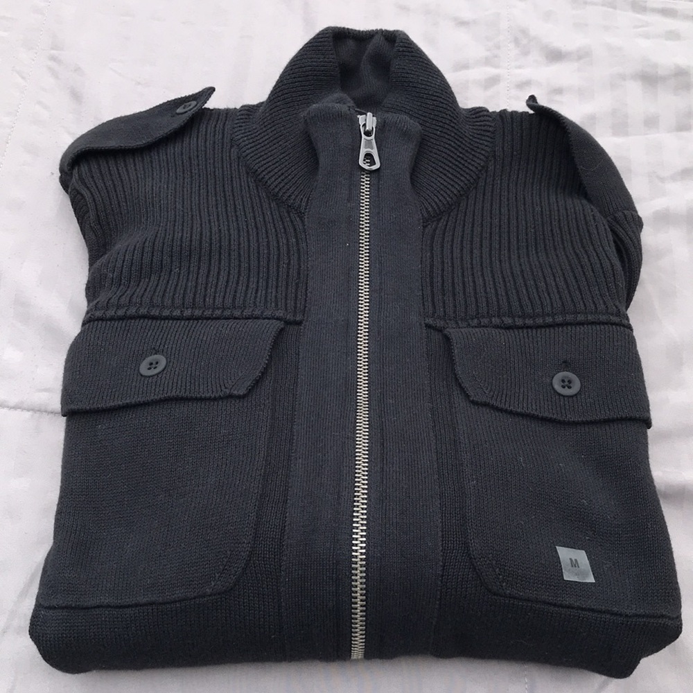 NWT!!! EXPRESS Full- Zip front, mock neck sweater. Size M . Color Black . - Picture 2 of 6
